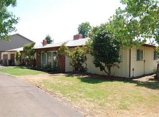 1164 W Oak St, Lebanon, OR 97355