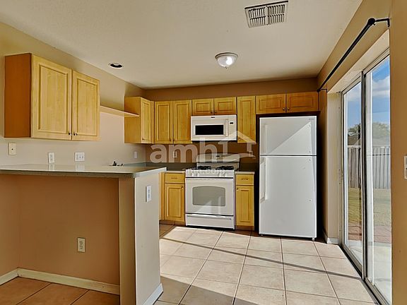 3rd image of 24506 Summer Wind Ct