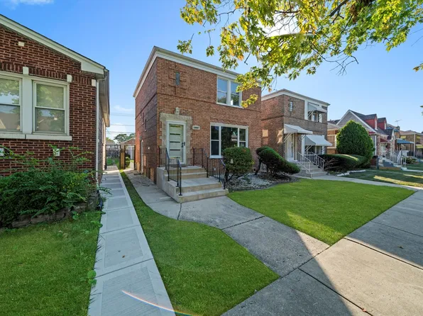 10047 S Calumet Ave, Chicago, IL 60628