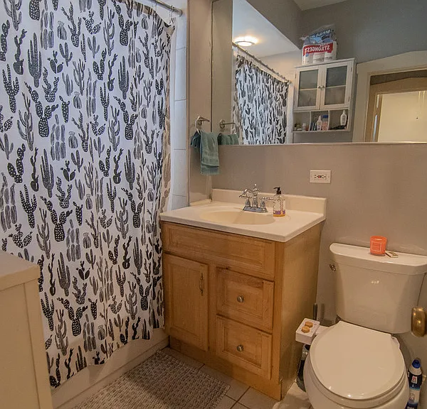 3642 N Pine Grove Ave #1K — Photo 10
