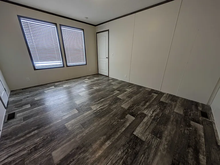 38000 Le Chateau Blvd #199 — Photo 14
