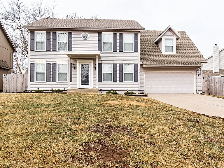 15704 Outlook St — Photo 43