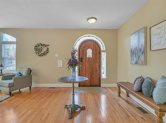 2nd image of 4117 Alma Ave
