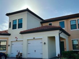 10027 Crooked Creek Dr
