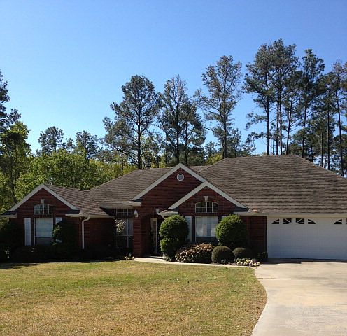 1st image of 106 Oak Crest Dr