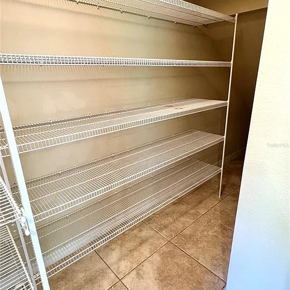 516 Penny Royal Pl — Photo 24