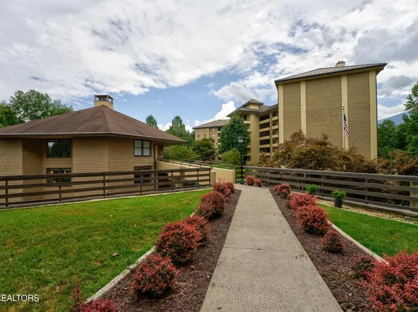 1704 Hidden Hills Rd APT 207, Gatlinburg, TN 37738