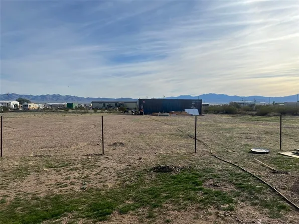 898 S Elgin Rd, Golden Valley, AZ 86413