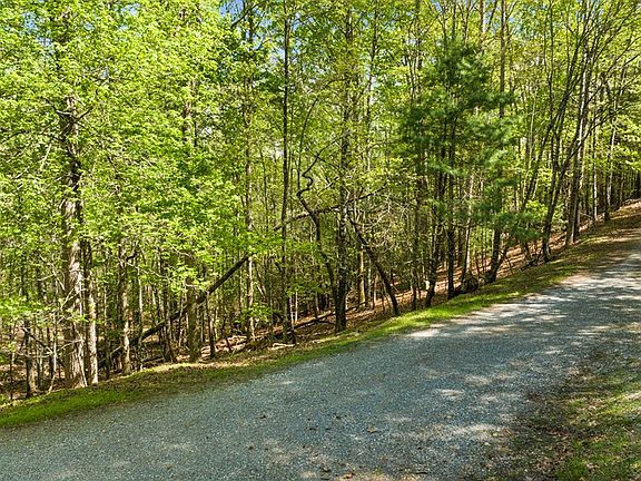 2nd image of Chinkapin Dr