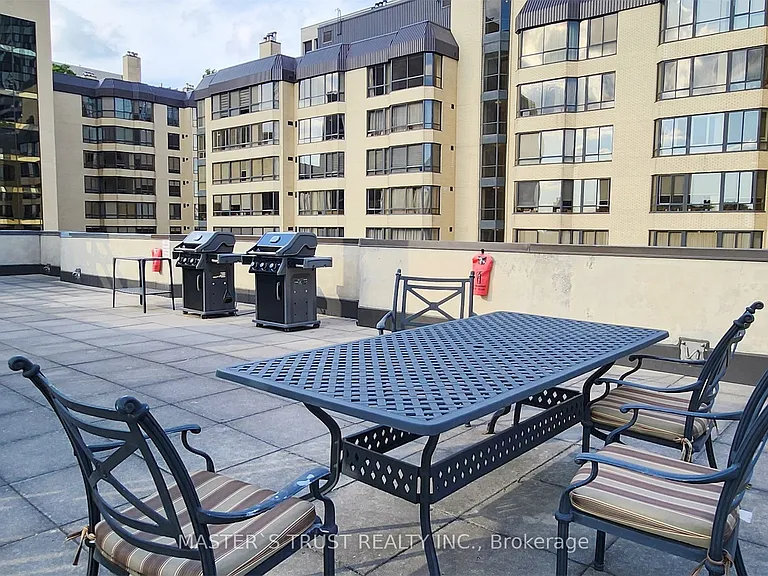 195 Saint Patrick St #404B — Photo 37