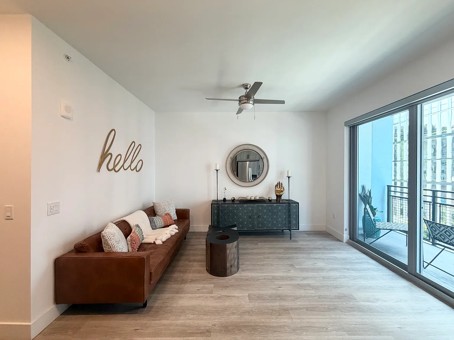 1 bed, 550 sqft, $1,970 — Photo 4