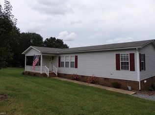 1128 Surratt Rd, Denton, NC 27239