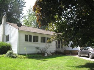 112 Wagner St, Moosic, PA 18507