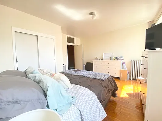 Rented by Compass | media 19