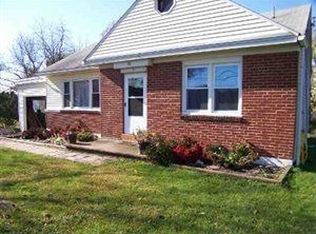 29 Salt Rd, Enola, PA 17025