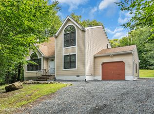 305 Panther Rd, Tobyhanna, PA 18466