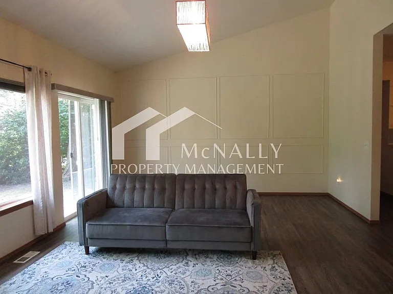 11119 Minterwood Dr NW — Photo 7