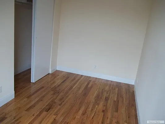 Rented by Magnum Realty Holdings, LLC | media 33