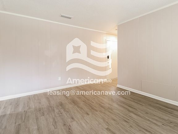 742411_004_wm_-_living_room_13620242.jpg