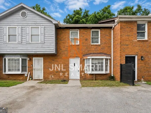 667 Hunting Creek Ln SE, Conyers, GA 30013