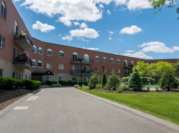 44 Loomis St APT 308A, Malden, MA 02148