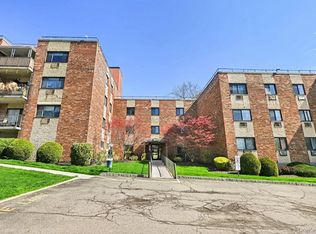 115 Dehaven Drive #302, Yonkers, NY 10703