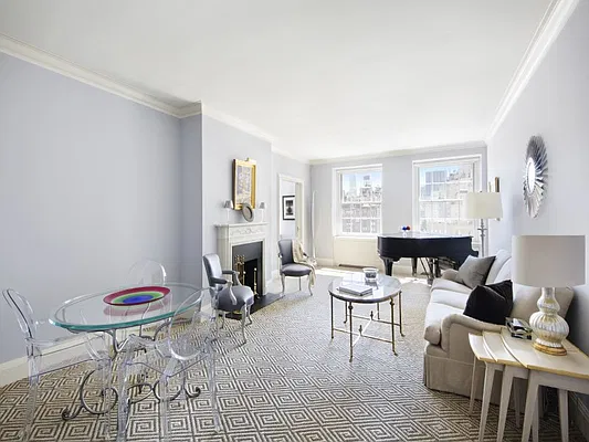 Sold by Sotheby's International Realty | media 2