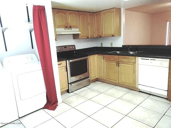 3rd image of 1515 Huntington Ln APT 413