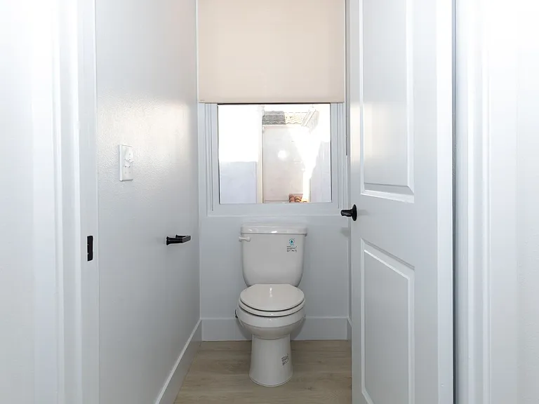 72 W Santa Clara St — Photo 31