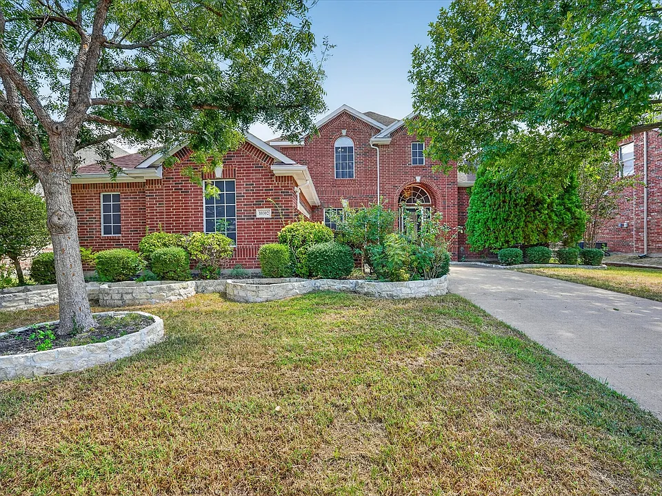 10302 Fairway Vista Dr