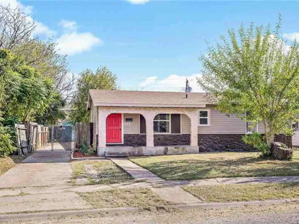 717 Lansdown Dr, Corpus Christi, TX 78412