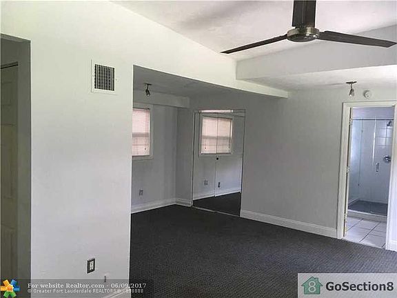 4th image of 1521 NW 3rd Ave #E