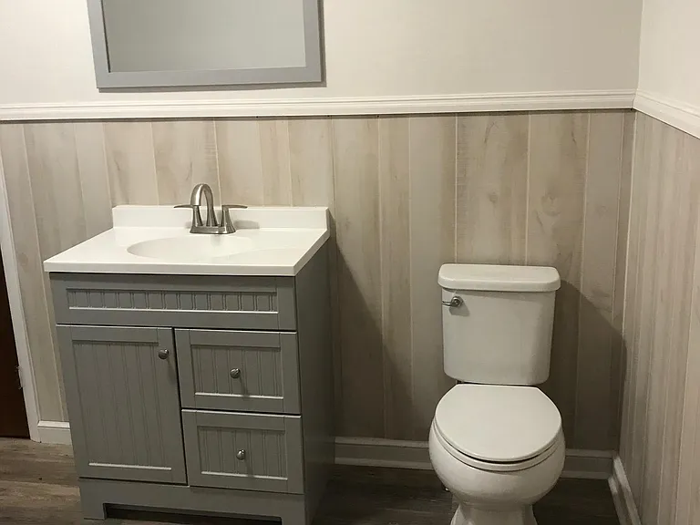 173 W Bristol Rd — Photo 11