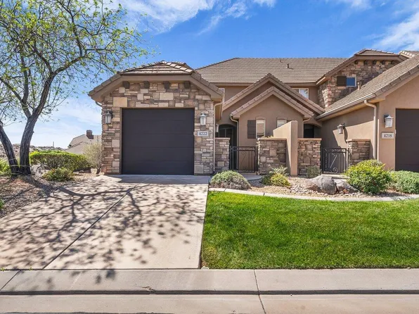 4222 E Torrey Pines Dr, Washington, UT 84780