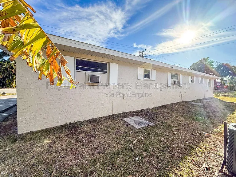 3744 Estelle Ave — Photo 30