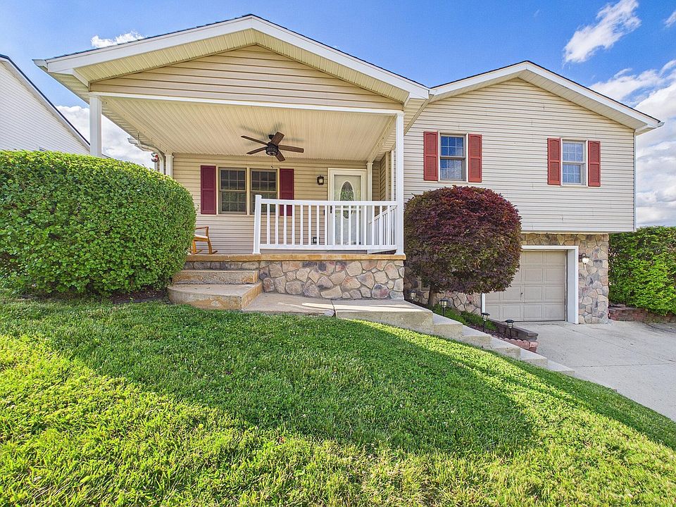 1st image of 13665 Wesley Dr