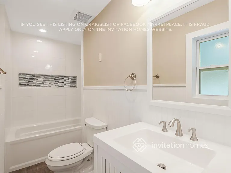 810 Bishop Pl — Photo 26