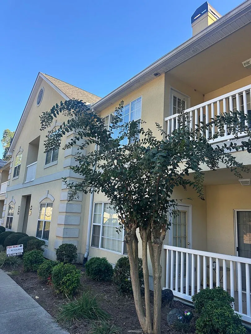 2 Bed, 2 Bath Condo in Downtown Gainesville — Photo 1