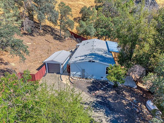 3rd image of 5990 Roland Drive