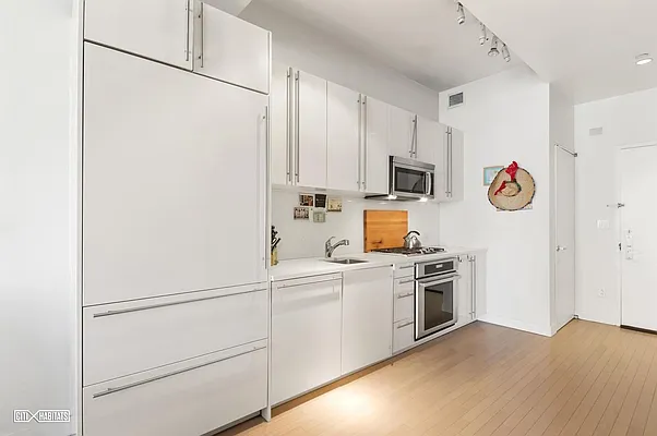 Rented by Citi Habitats | media 4
