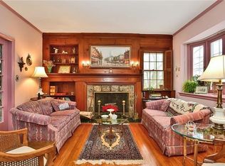 35 Iroquois Rd, Yonkers, NY 10710