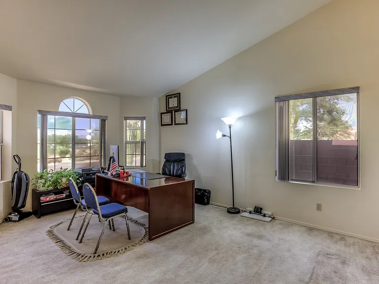 1510 W Dusk Glow Loop — Photo 4