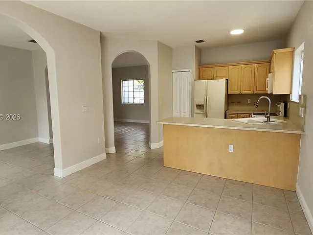16507 NW 91st Ave — Photo 2