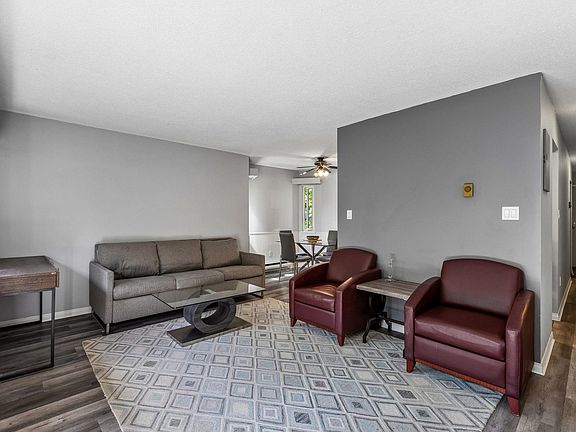 5th image of 107 W 27th St #102