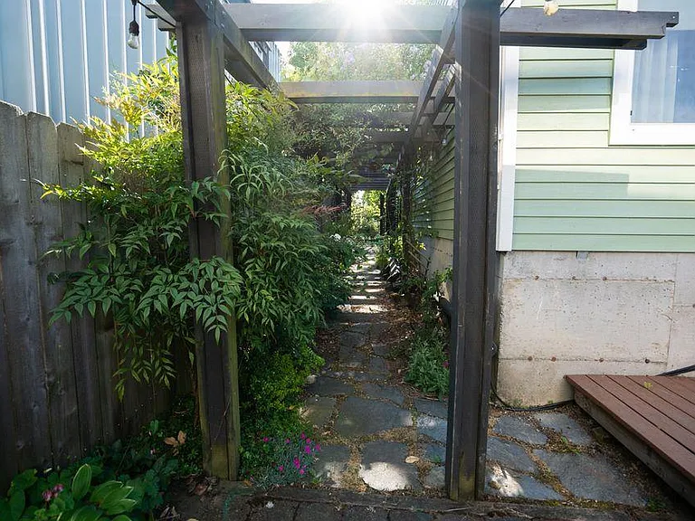 1116 26th Ave S — Photo 13