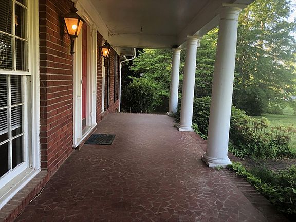 3rd image of 205 N Lakeshore Dr