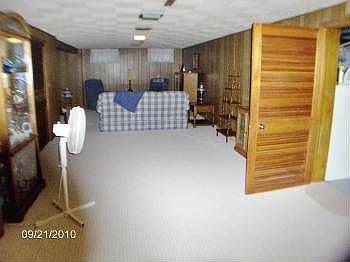 5th image of 1007 E Girard Ave