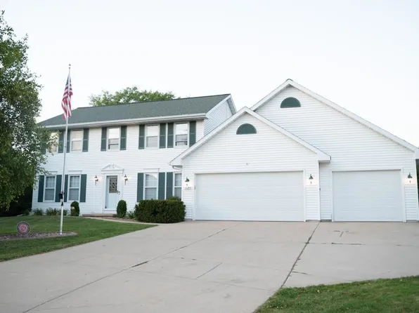 1125 Frost Ct, Green Bay, WI 54311
