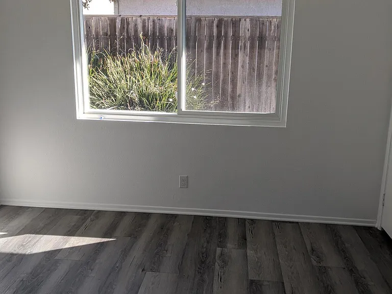 1260 Bobwhite Ct — Photo 11