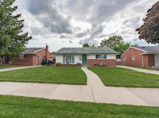 6605 Sunset St, Garden City, MI 48135